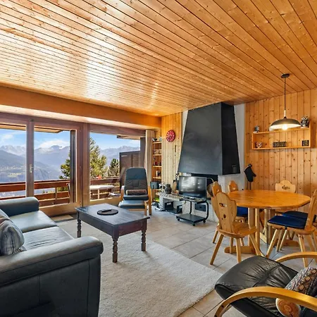 Appartement Sagittaire 202, Sur La Place Du Village A