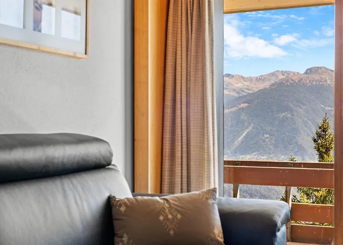Sagittaire 202, Sur La Place Du Village A Appartement